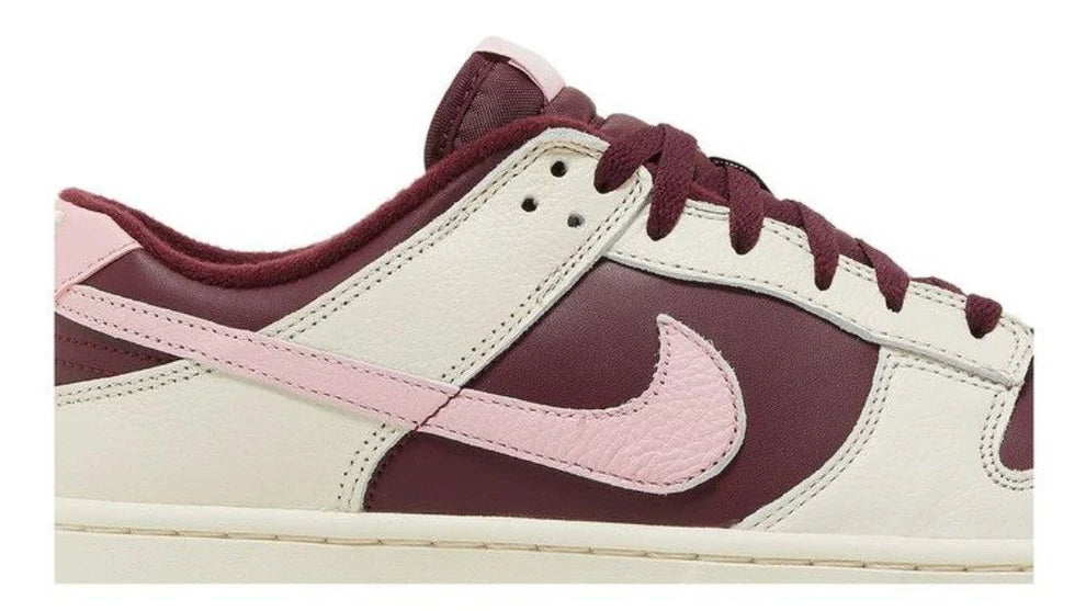 Nike Dunk Low 'Valentine's Day'