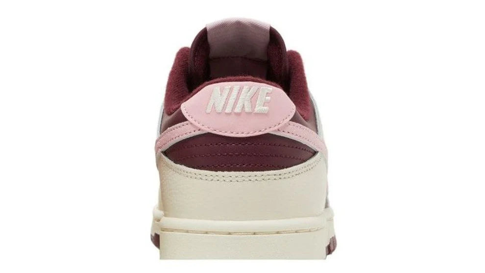Nike Dunk Low 'Valentine's Day'