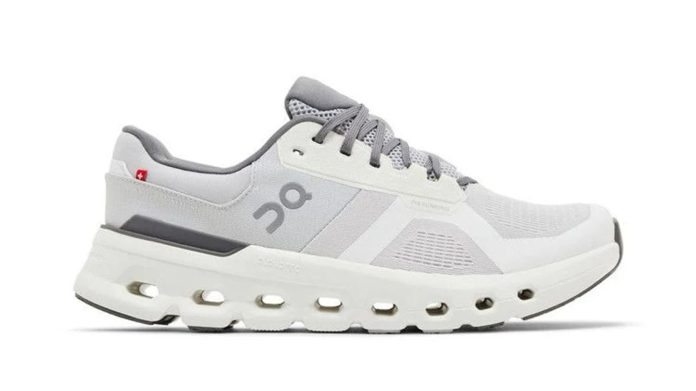 On Cloudrunner 2 'Frost White'