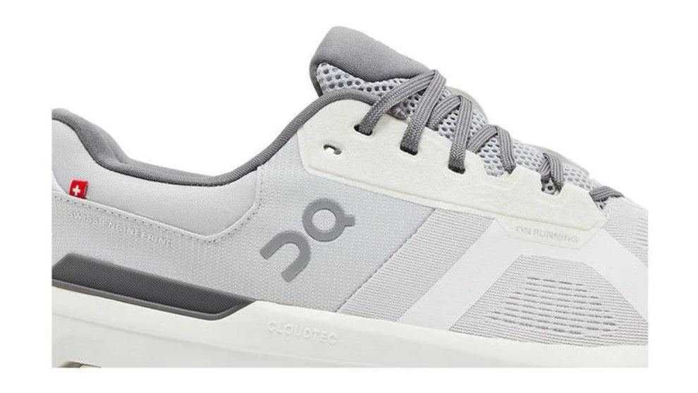 On Cloudrunner 2 'Frost White'