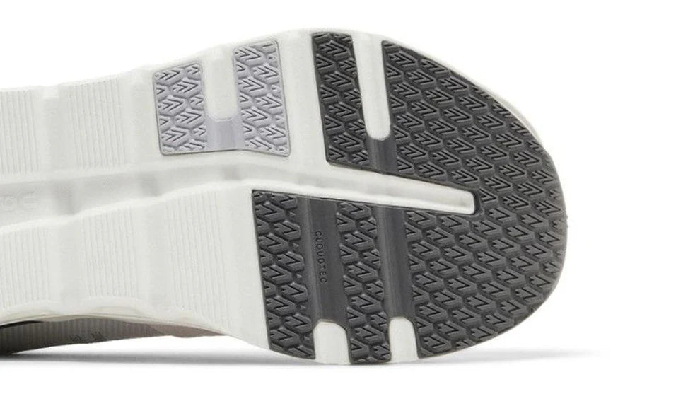 On Cloudrunner 2 'Frost White'
