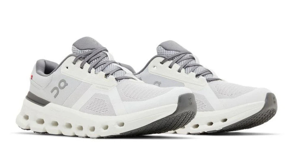 On Cloudrunner 2 'Frost White'