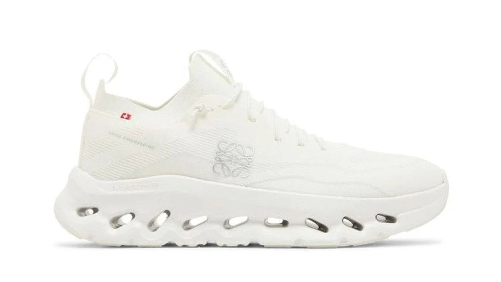 On Cloudtilt × Loewe 'All White'